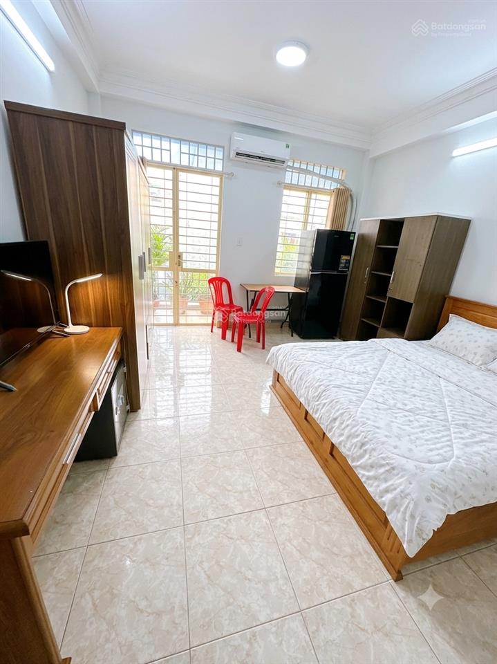 Mặt tiền ngay gần lạc long quân  70m2 5 tầng khu chợ vãi tân bình 4m1 x17m5 giảm 2ty5 còn 11.xtỷ