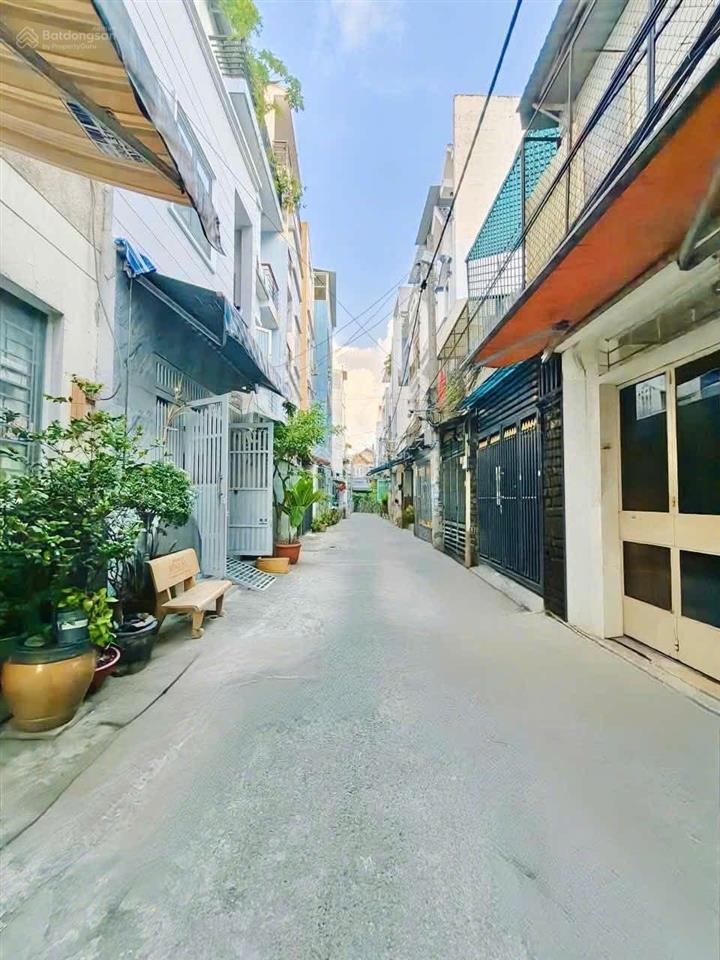 Sát tân hương  56m2  nở hậu 4 tầng đường nhựa 6m sát mặt tiền ôtô vào nhà chỉ hơn 6ty