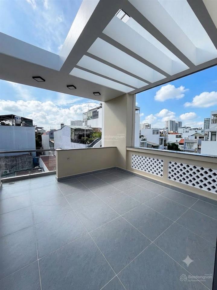 Mặt phố kinh doanh sát luỹ bán bích  chỉ còn 12ty síu  gần 90m2  tặng full nội thất 4 tầng