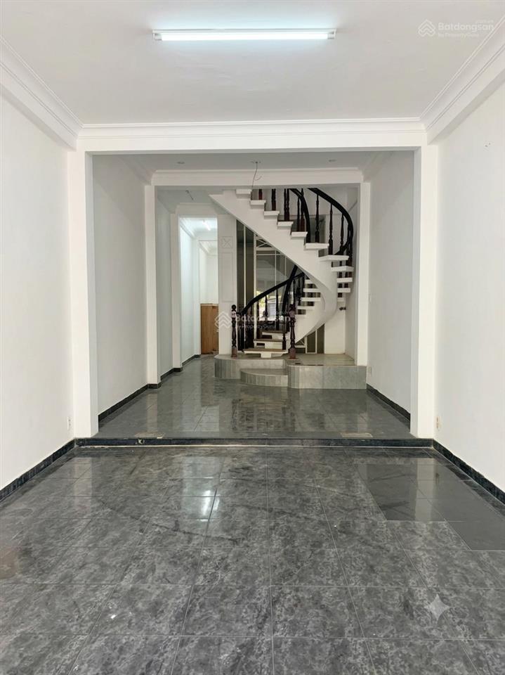Phố gò dầu 3 tầng 88m2 ngang 4m x 22m đường nhựa 6m thông công viên sát nhà chỉ 9ty hơn