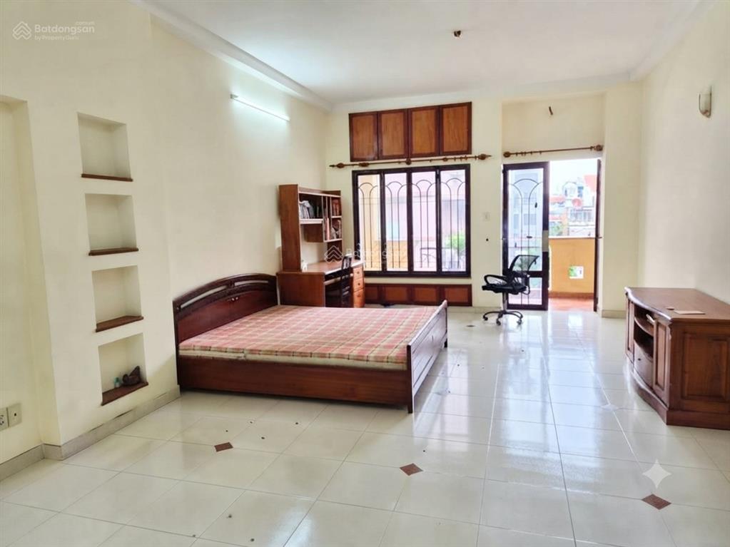 Phố lý thường kiệt đường kinh doanh víp tân bình 120m2 4m6 x 26m 4 tầng đường 24m chỉ hơn 24đ tl