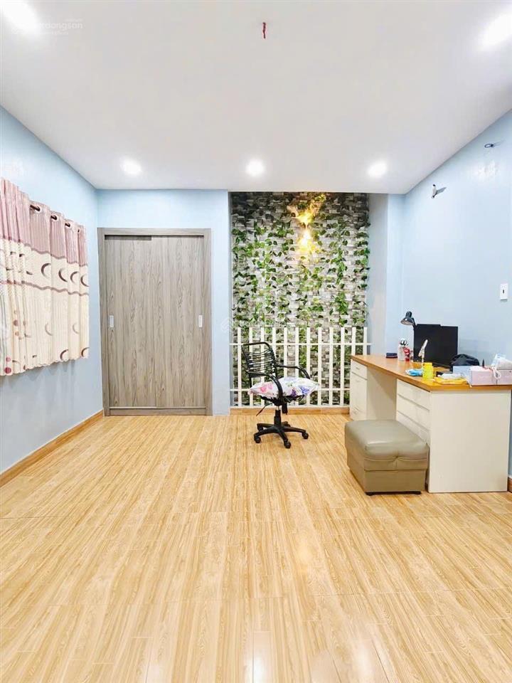Mặt phố độc lập  view công viên 4 tầng hiện đại vỉa hè 4m full nội thất còn 9đ hơn thương lượng