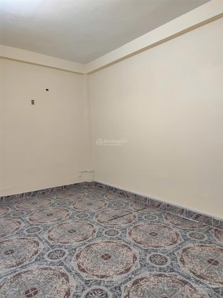 Cho thuê mặt phố ấp chiến lược kinh doanh sầm uất 92m2 nhà mới ở ngay chỉ 14tr/tháng