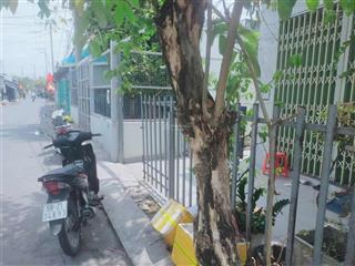 Bán gấp nhà riêng 1697 lê văn lương, 5,3 tỷ, 100m2, 2pn, 2wc