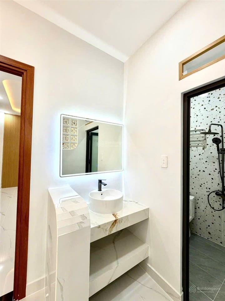 Bán sản phẩm cực độc và lạ mặt tiền đường kd nhỏ sổ hồng riêng