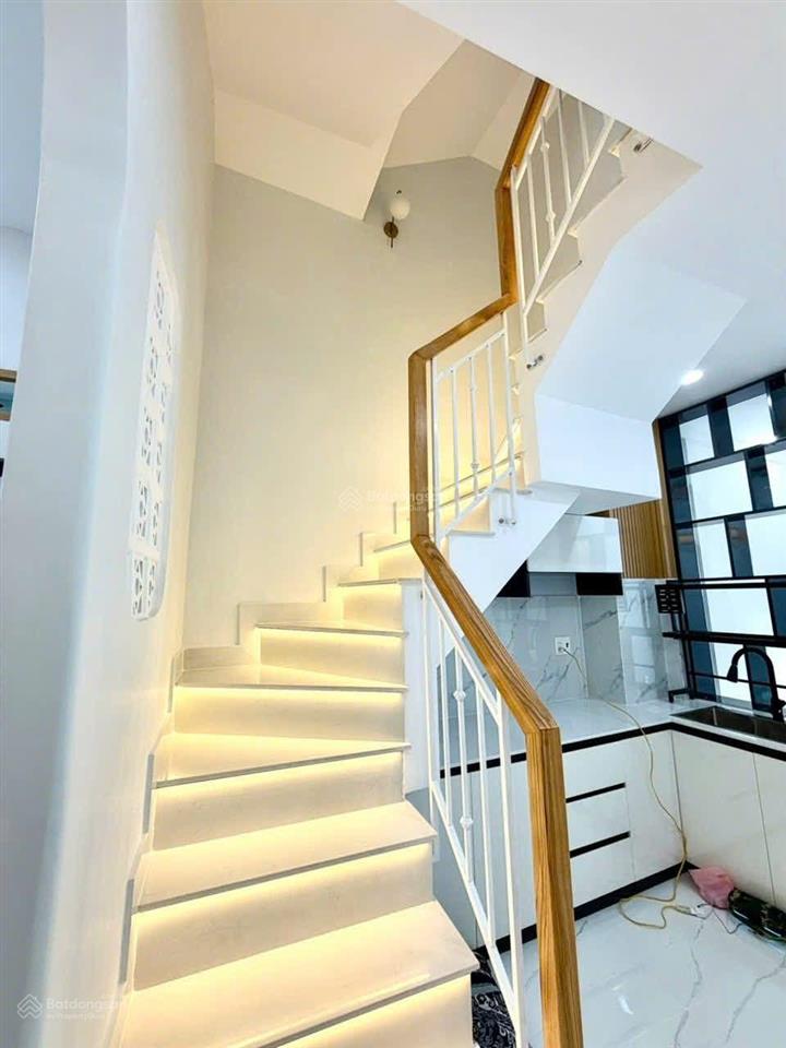 Bán sản phẩm cực độc và lạ mặt tiền đường kd nhỏ sổ hồng riêng