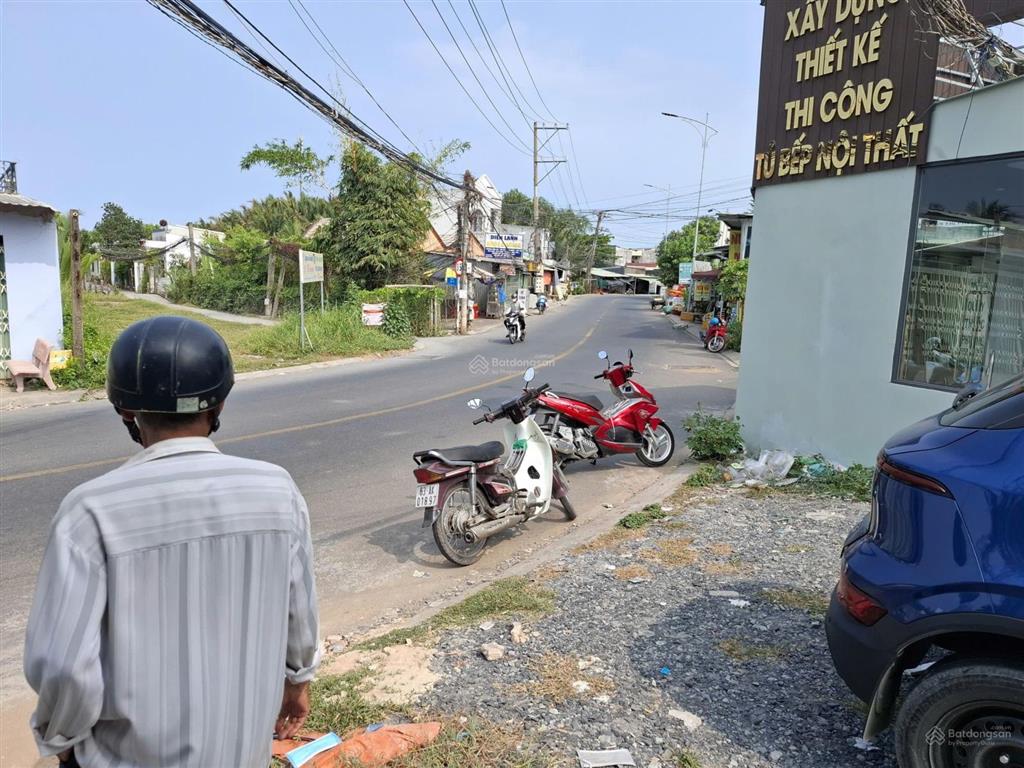 Bán gấp lô đất xây dựng tự do giáp kcn và giáp ranh nhà bè