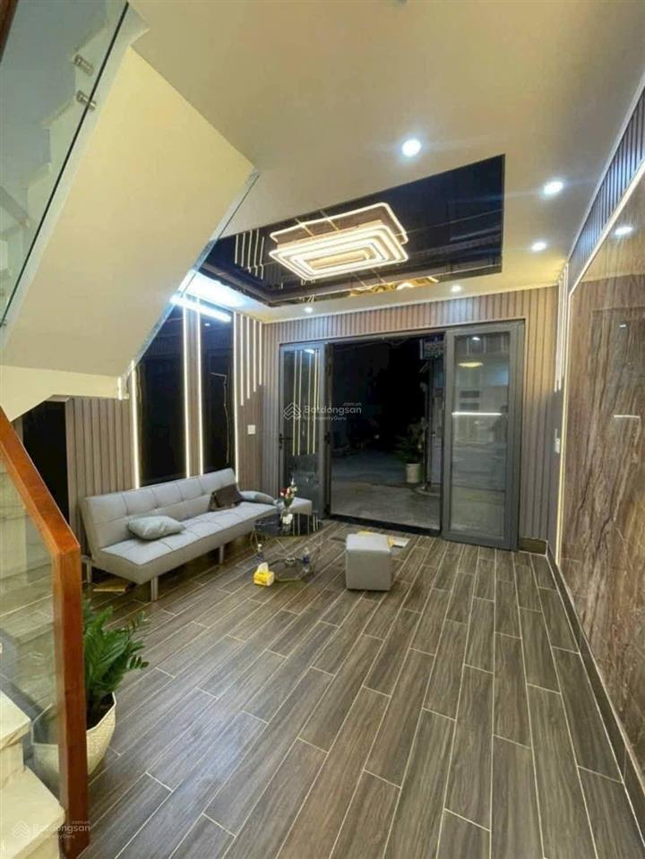 Bán nr 4pn, 3wc tại 1243 lê văn lương, 28m2, giá siêu hời 2,2 tỷ
