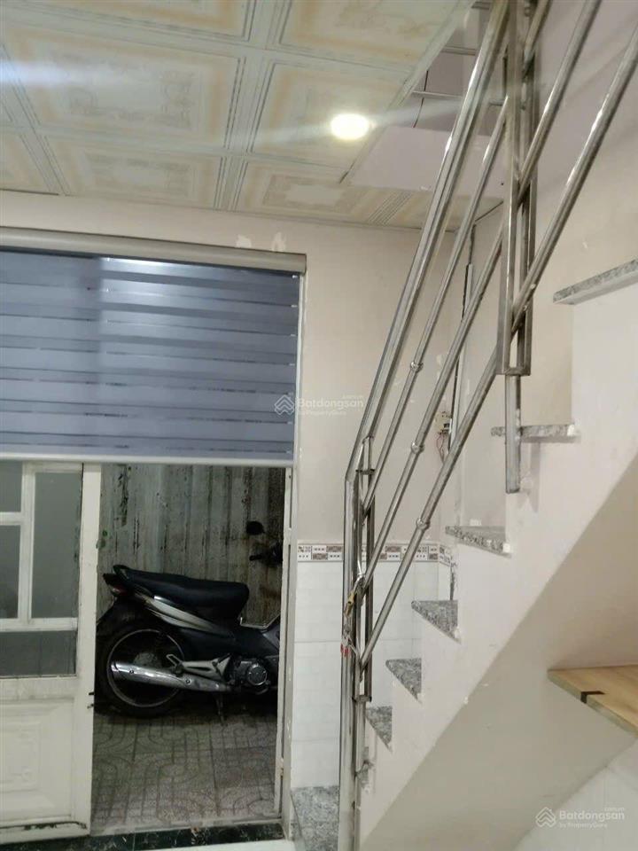 Bán nr 15m2 tại lê văn lương, 850 triệu, view đẹp, giá tốt