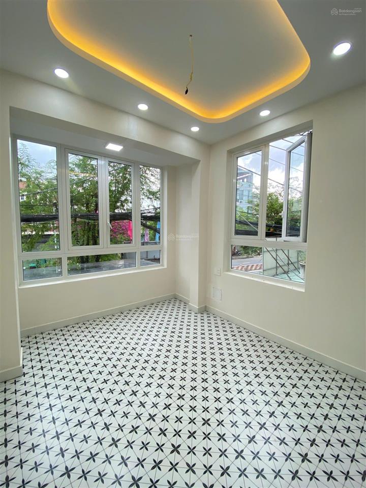 Bán np 65m2 tại 2295 huỳnh tấn phát, 6 tỷ vnd