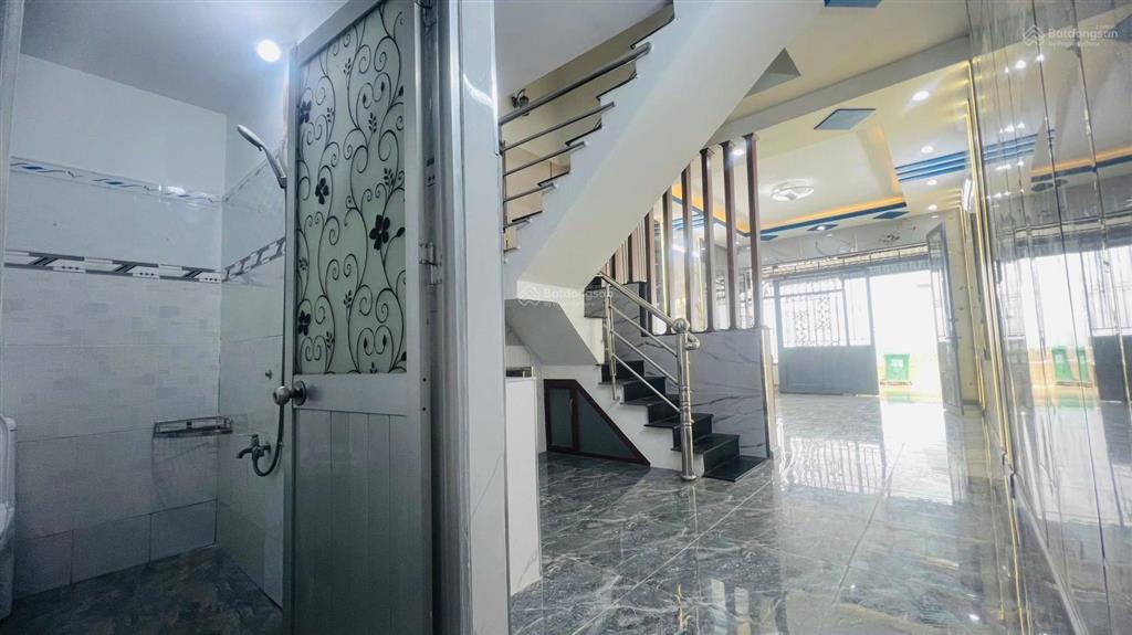 Bán nhà riêng 1368 lê văn lương, 2,35 tỷ, 35m2, 2pn, 2wc