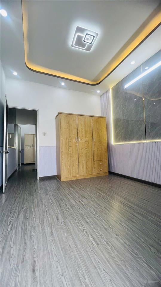 Bán nhà riêng 1368 lê văn lương, 2,35 tỷ, 35m2, 2pn, 2wc