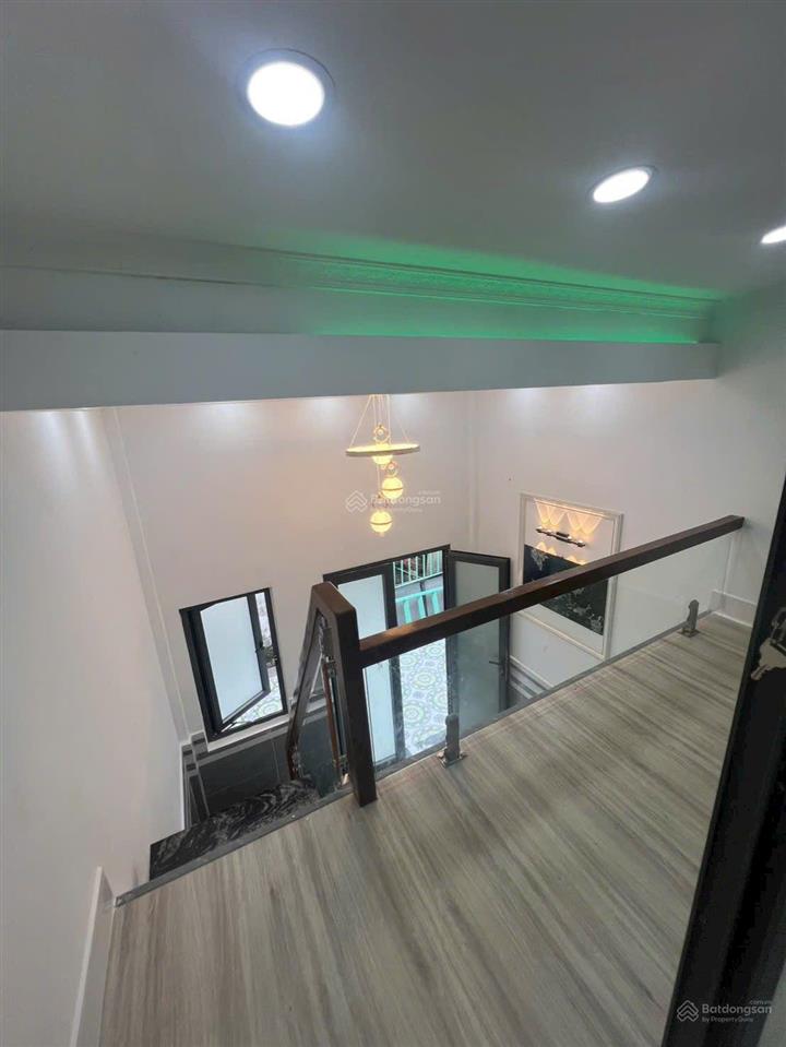 Bán nhà riêng ở chợ bà chồi, 800 triệu, 19,5m², đẹp xuất sắc, nhiều tiện ích