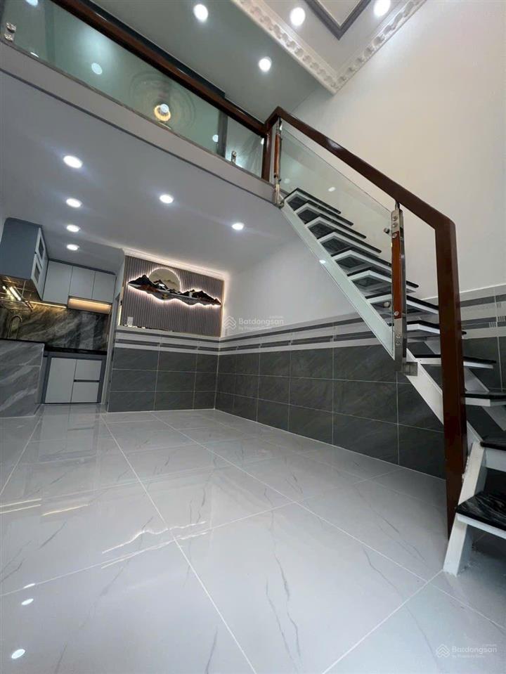 Bán nhà riêng ở chợ bà chồi, 800 triệu, 19,5m², đẹp xuất sắc, nhiều tiện ích