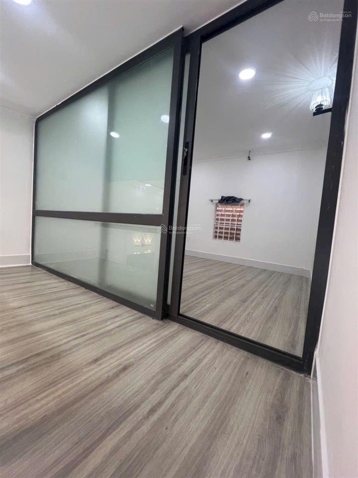 Bán nhà riêng ở chợ bà chồi, 800 triệu, 19,5m², đẹp xuất sắc, nhiều tiện ích