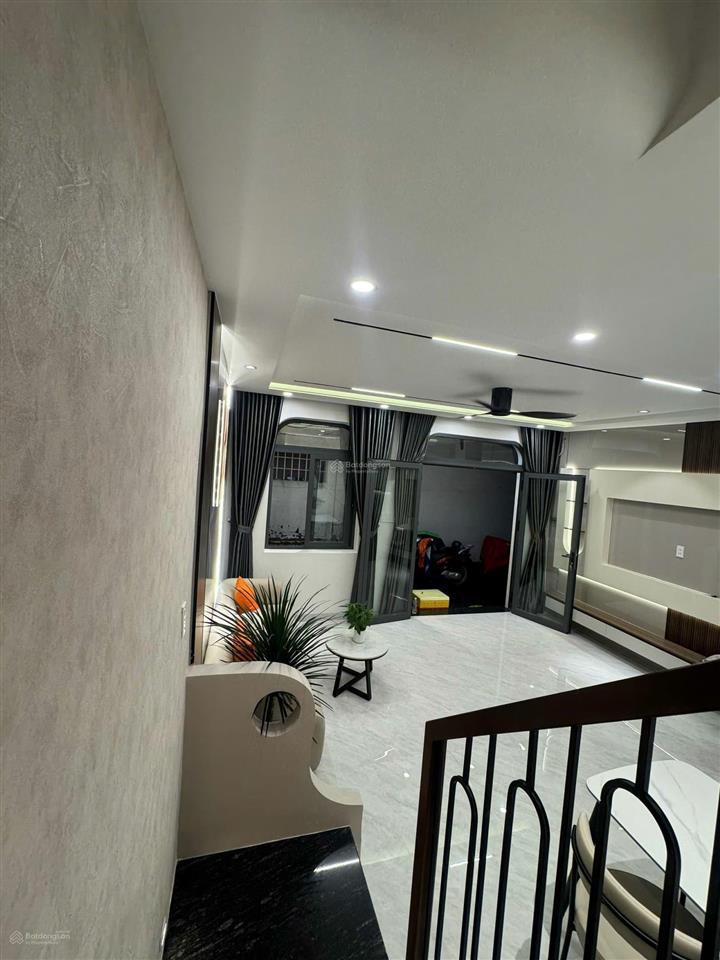 Nhà riêng 35m2, 2pn, 2wc, bán gấp tại huỳnh tấn phát, 4,58 tỷ