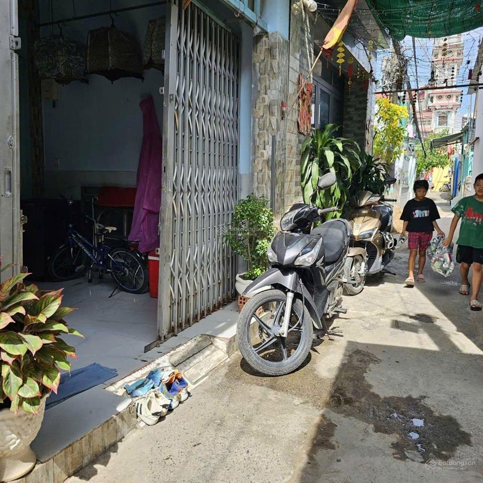 Bán gấp nhà riêng tại huỳnh tấn phát, 2,5 tỷ, 35m2, 2pn, 1wc