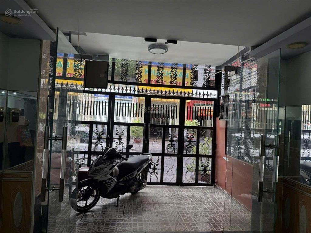 Cho thuê nr 80m2, 70 triệu, hòa hảo, q10, tp.hcm, 12pn, 12wc, 5 tầng, hot!