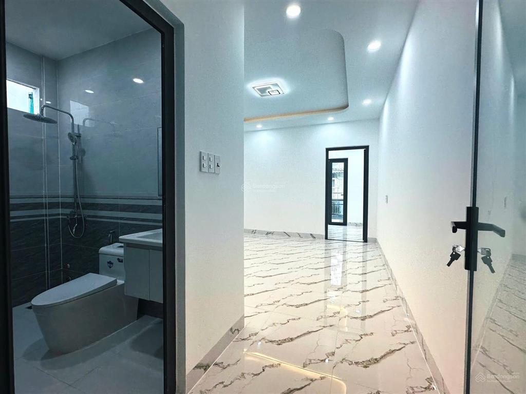 Bán gấp nr 2pn, 3wc đ. huỳnh tấn phát, nhà bè giá tốt tại hẻm xe hơi