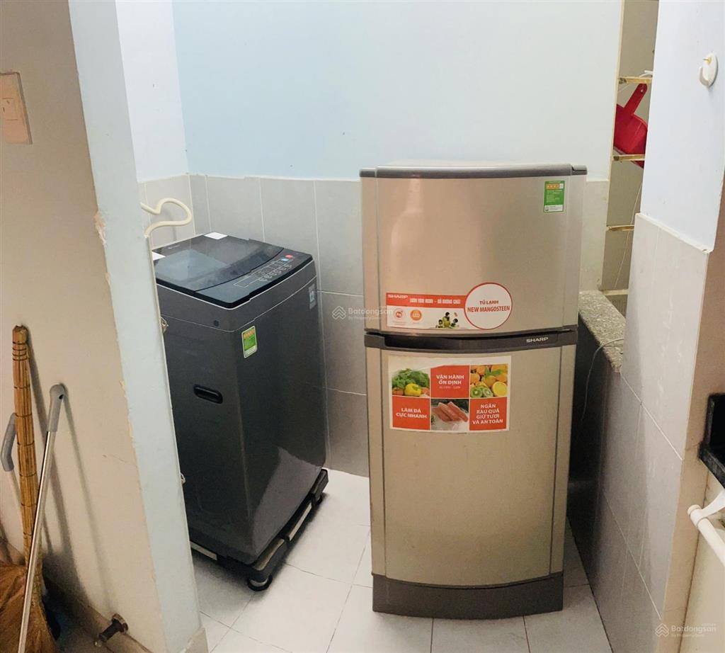 Ưu tiên các bạn sinh viên nam ở 1 người