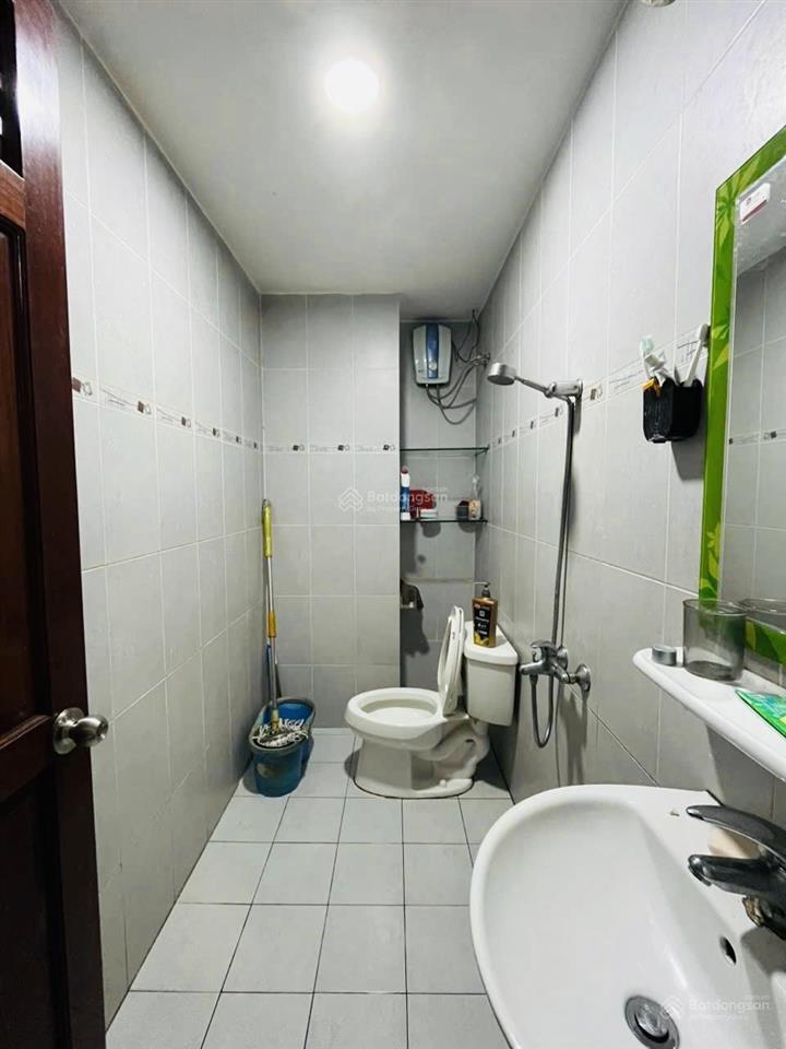 Ưu tiên các bạn sinh viên nam ở 1 người