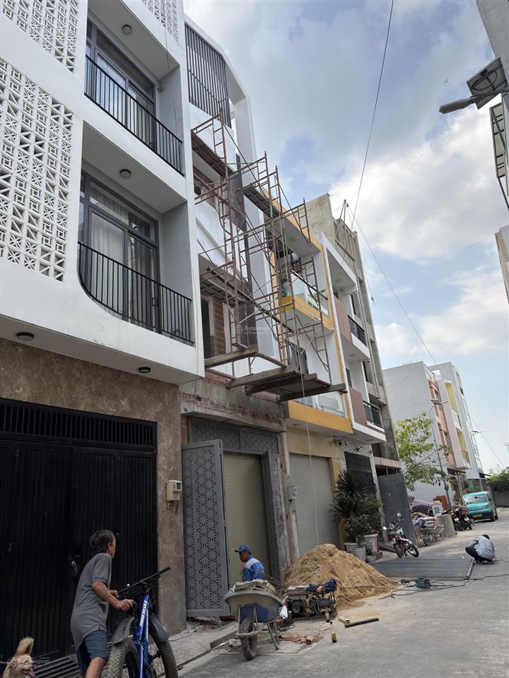 70m2(5x17) 2 mặt tiền hxt trước sau  kênh tham lương  lê trọng tấn  xây dựng 5 tầng  kế aeon tp