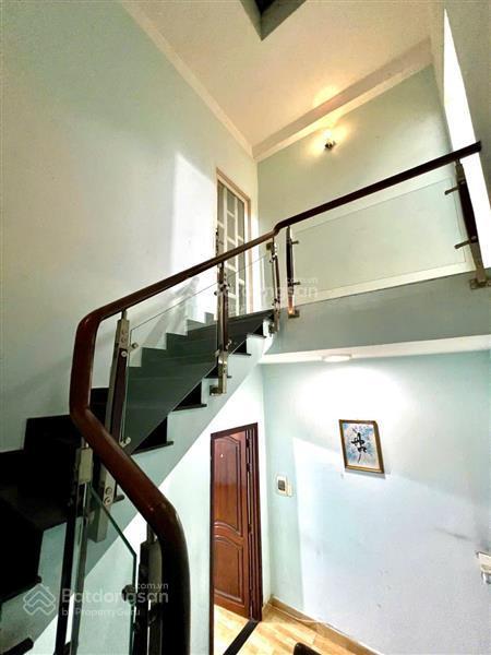 Hồ văn longgò mây  3 tầng 70m2 4.2 x 17  hxh  gấp bán  kế tân phú 