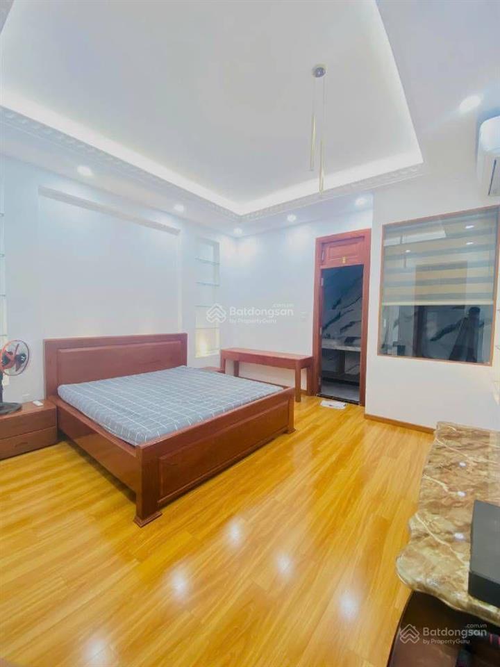 Bán nhà 5 tầng  gò vấp  huỳnh văn nghệ  tặng full nội thất gỗ đỏ  4.5 x 15  nhà siu đẹp