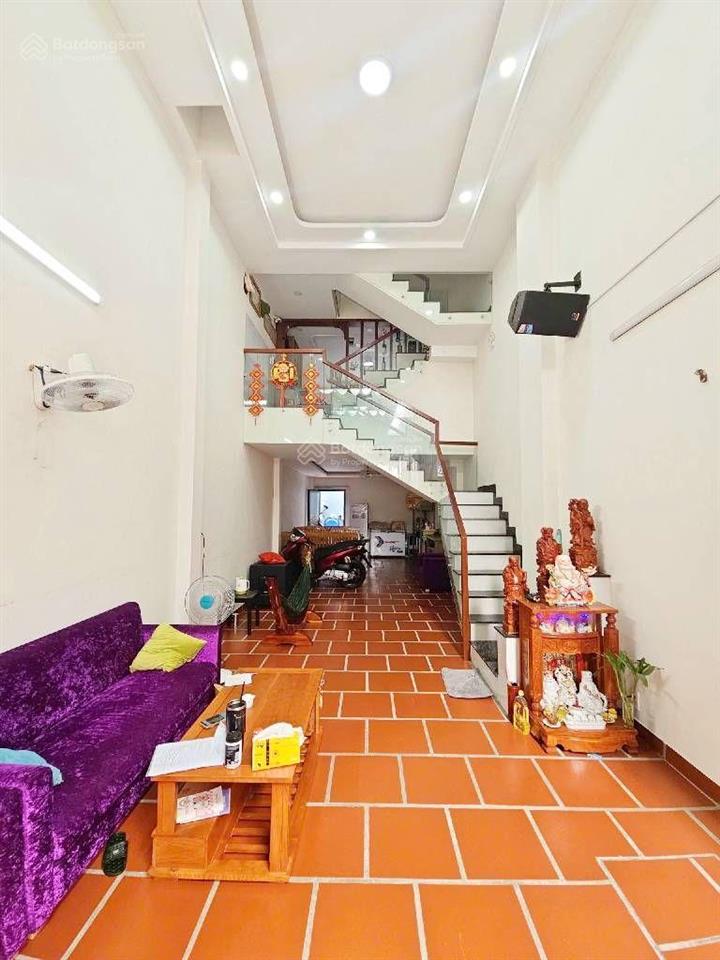 100m2 (4x25m)  tây lân  3 tầng  ở và kd  sân để được 4 oto  hxh ngủ nhà  giá tốt