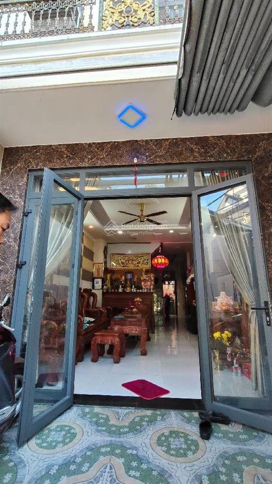 135m²(8x17) 2 nhà 4 tầng  hxt 7m  hương lộ 80  giá siêu tốt