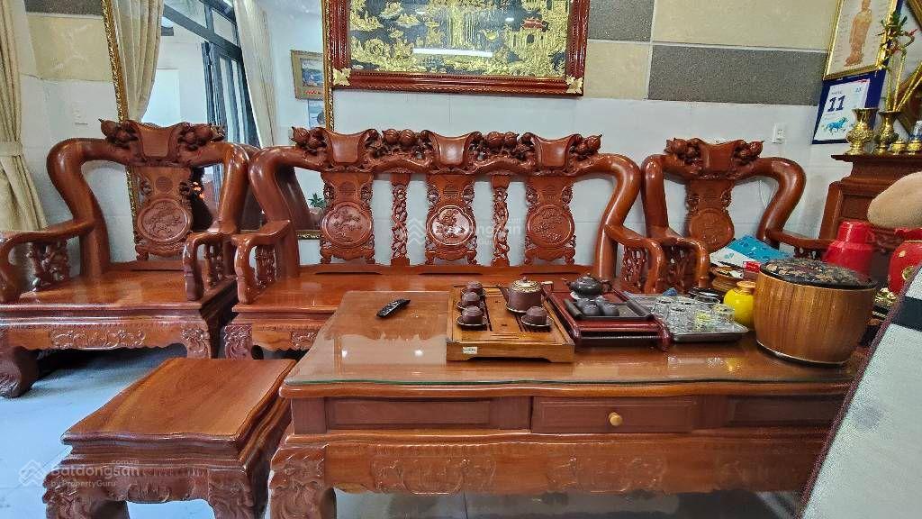 135m²(8x17) 2 nhà 4 tầng  hxt 7m  hương lộ 80  giá siêu tốt