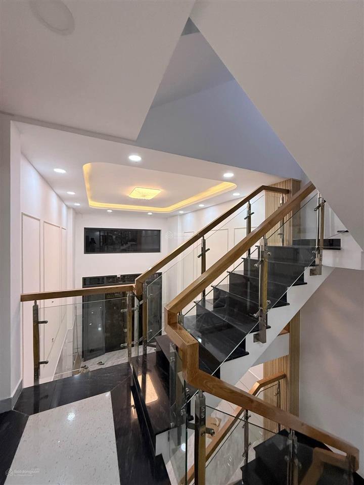 5 tầng  bình thành 60m²  hẻm xe hơi thông  nhà đẹp giá tốt  xem là mê
