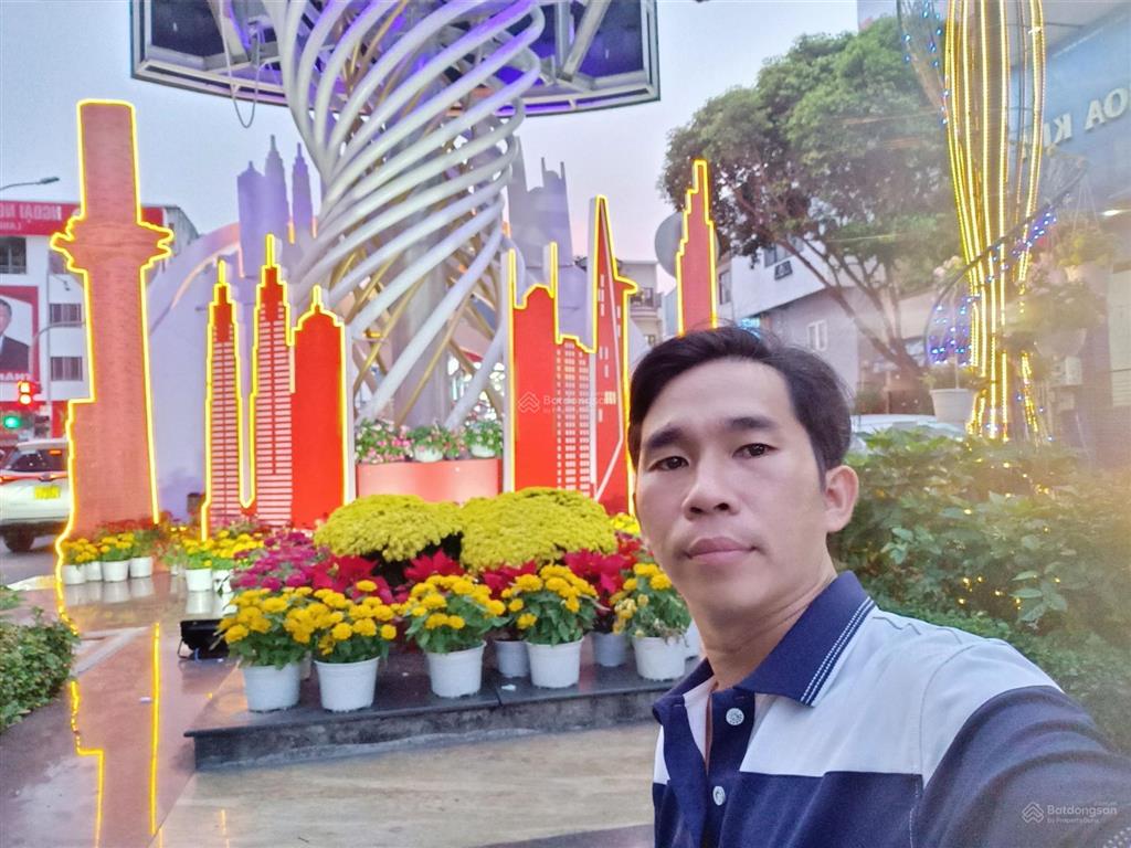 Bán nhà hxh vào nhà 12ty3 cộng hòa dt 3m6*26m 3tầng