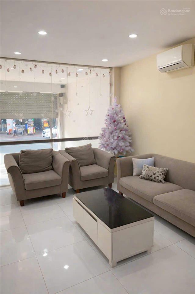 Bán nhà mt đồng đen dt 4m* 15m 5tầng 17ty5