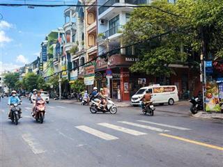 Bán nhà mt đồng đen dt 4m* 15m 5tầng 17ty5