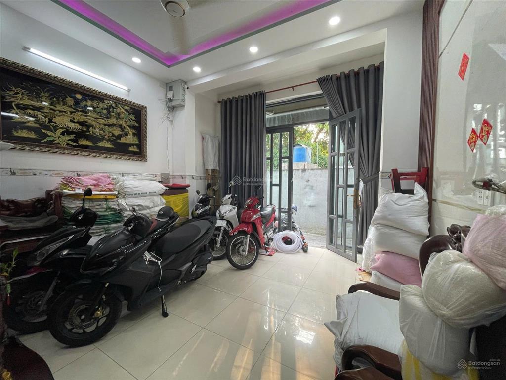 Bán nhà hxh 4ty3 4tang 5m*12m bà điểm hóc môn