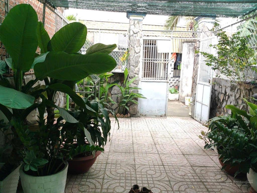 Bán nhà hxh 3ty3 4*20m đường phan văn hớn