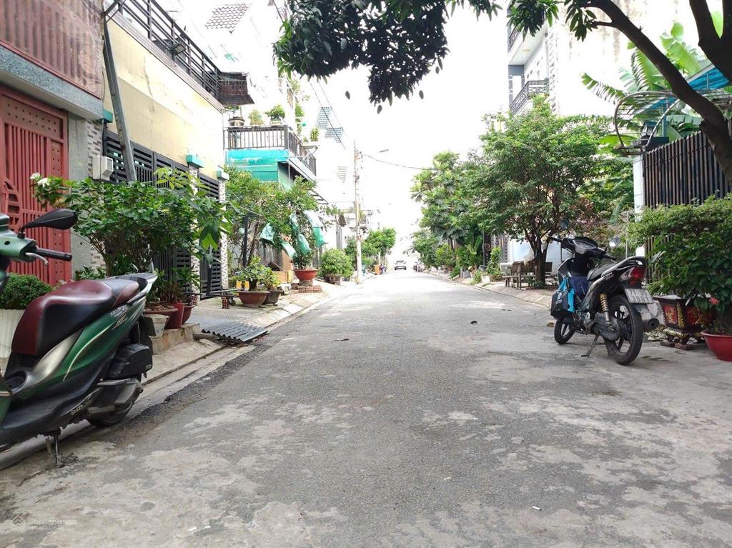 Bán nhà hxh 4 tỷ.x 5m*5m*15m hóc môn bà điểm