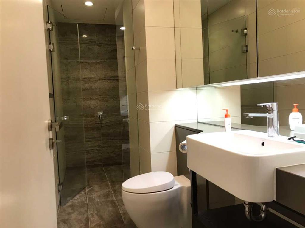 Bán gấp căn góc 3 ngủ 145m2 nhà đẹp, sẵn sổ hồng giao dịch nhanh trong tuần iph xuân thủy, cầu giấy