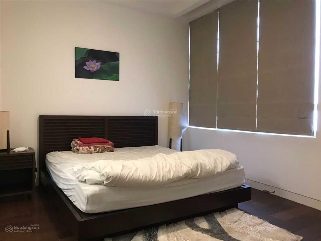 Bán gấp căn góc 3 ngủ 145m2 nhà đẹp, sẵn sổ hồng giao dịch nhanh trong tuần iph xuân thủy, cầu giấy