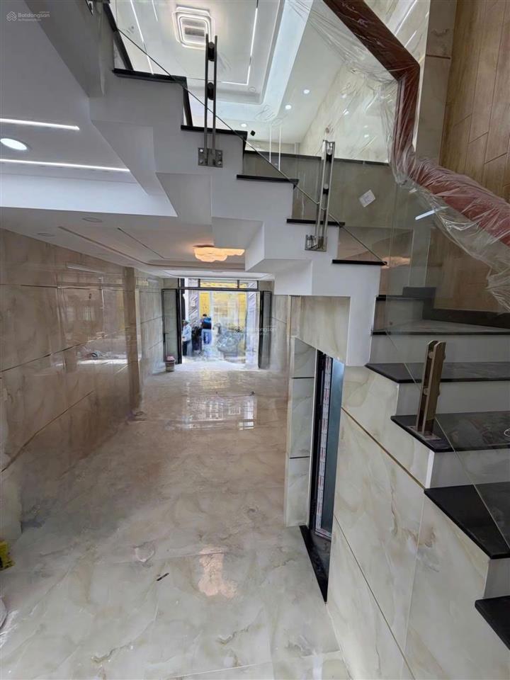 Hương lộ 2, bình trị đông  64m2  hẻm xe hơi  ngang 4.2m  6tầng mới đẹp  vị trí đẹp