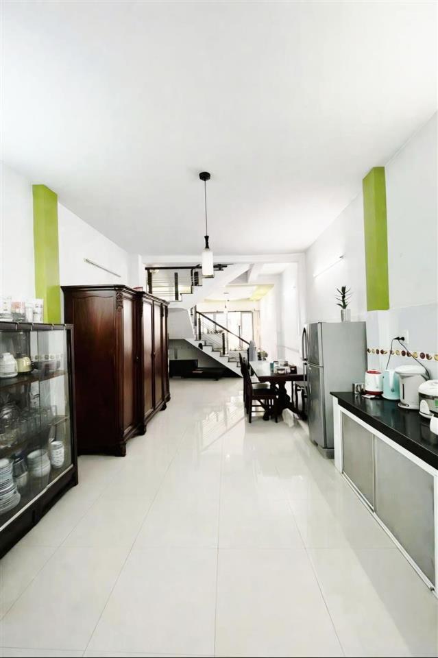 Giá mới 8.15 tỷ 86m2  ngay tên lửa, tỉnh lộ 10  2tầng, khu phân lô hẻm 8m thông, kinh doanh vip