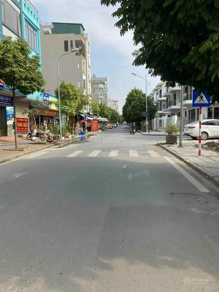 Bán đất dịch vụ khu lk16, 17, 18 dương nội, hà đông. đường 17.5m, view biệt thự