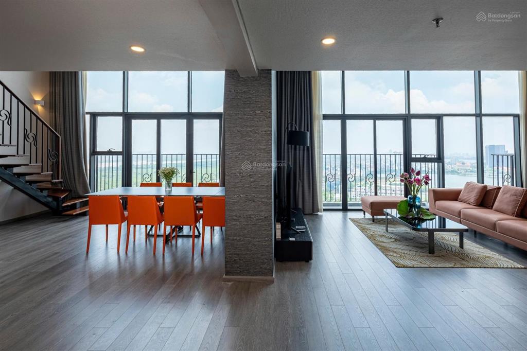 Bán cặp đập thông 152m2 (76m *2) view cầu nhật tân, sông hồng, thiết kế 3pn, giá bán 19 tỷ net