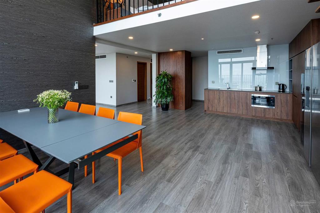 Bán cặp đập thông 152m2 (76m *2) view cầu nhật tân, sông hồng, thiết kế 3pn, giá bán 19 tỷ net