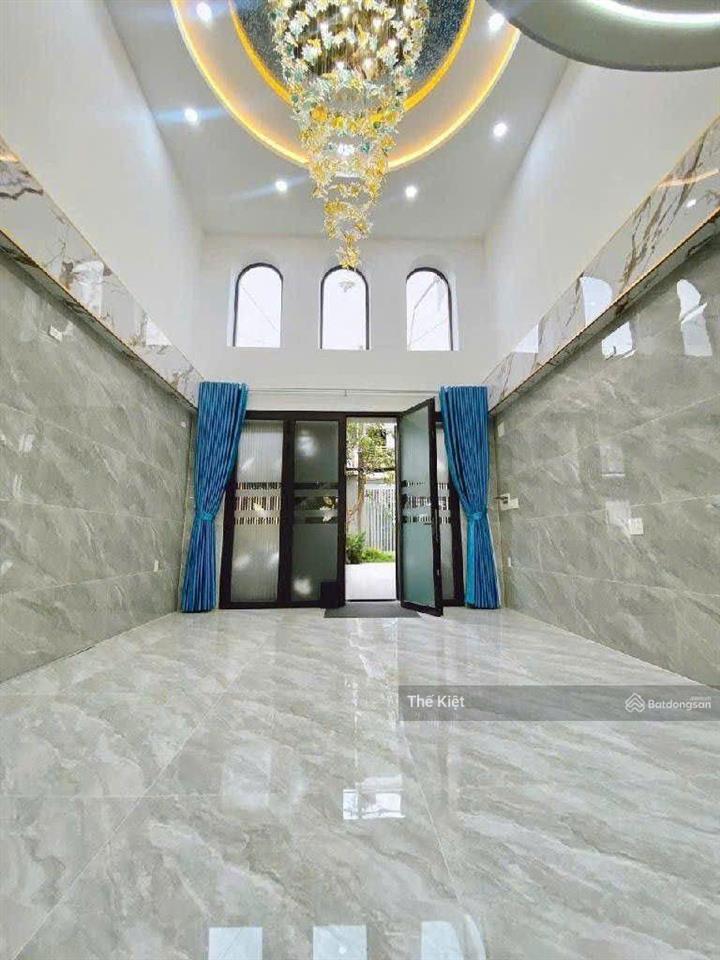 Nhà đường văn cao, phú thạnh gần trường học, siêu thị và công viên văn hóa đầm sen