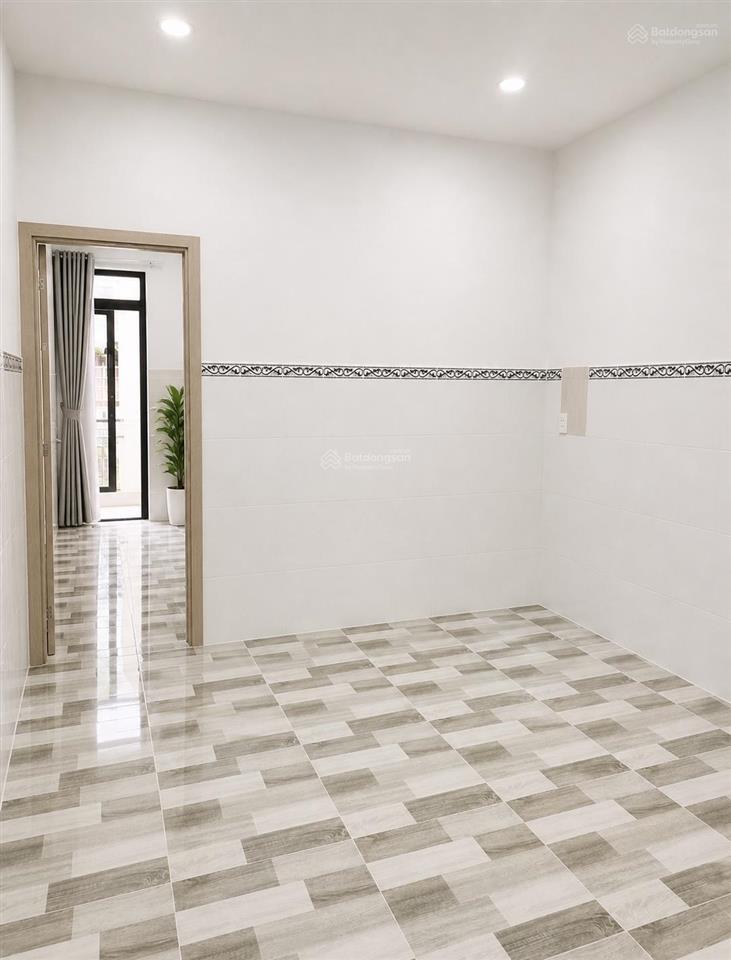 Tân bình 45m2  7 tỷ 3 tầng 5pn hẻm oto ngay trường chinh,bàu cát,trương công định,nguyễn hồng đào