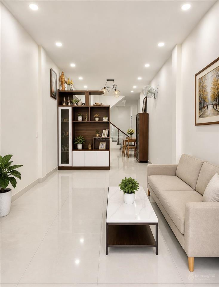 Tân bình 45m2  7 tỷ 3 tầng 5pn hẻm oto ngay trường chinh,bàu cát,trương công định,nguyễn hồng đào