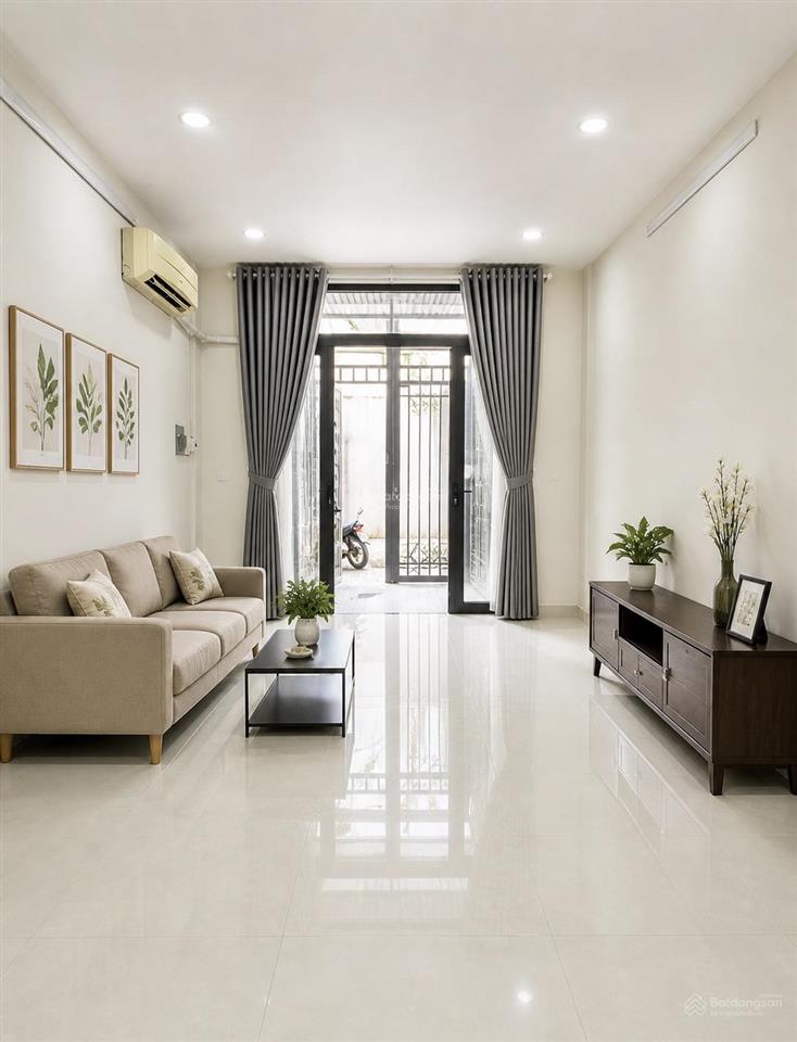 Tân bình 45m2  7 tỷ 3 tầng 5pn hẻm oto ngay trường chinh,bàu cát,trương công định,nguyễn hồng đào