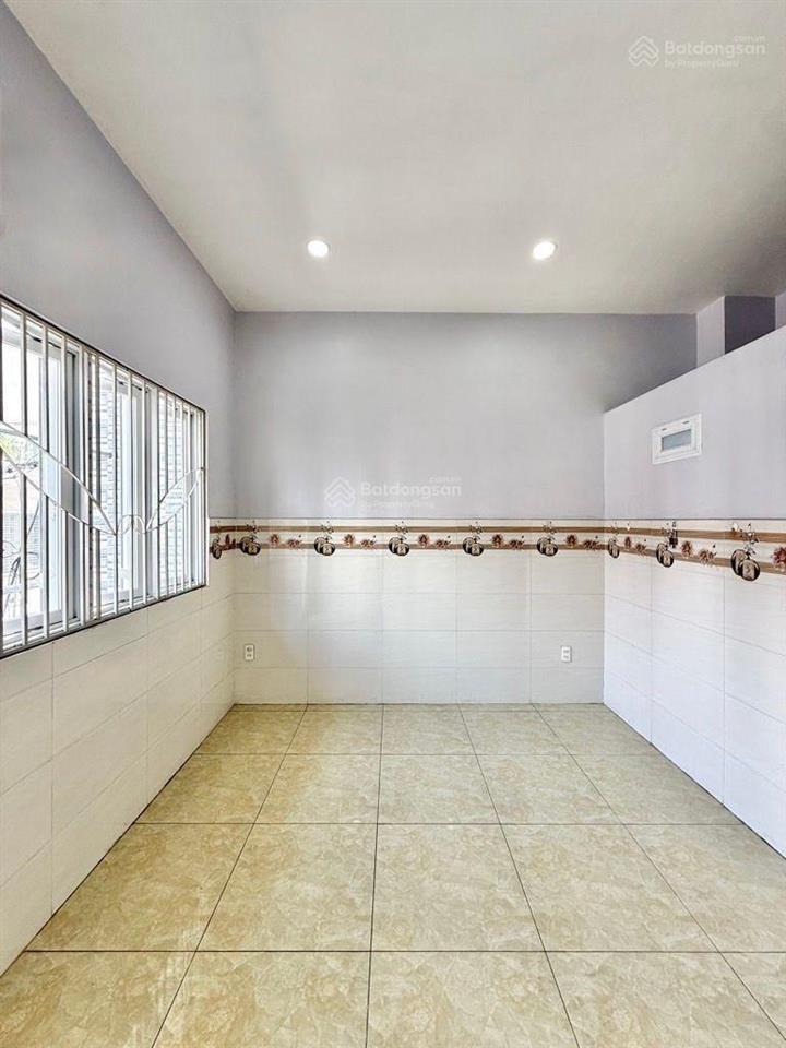 Mặt tiền phường 6 tân bình  đường 6m  7 tỷ  76m2 công nhận 45m2, nhà 2 tầng, 4m x 19m, 5 pn.